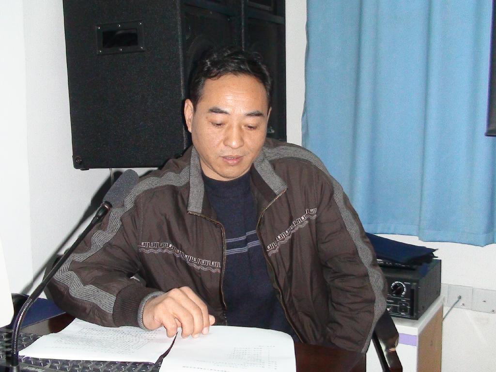 任雨生主持會議